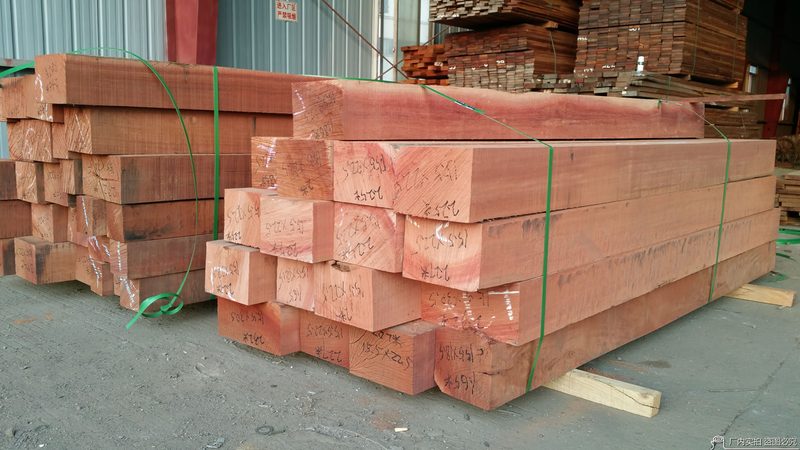 SPC地板防潮垫与普通防潮垫：揭秘两者的本质区别